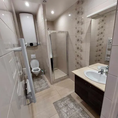 Charmant Appartement Avec Terrasse Tarascon Extérieur photo