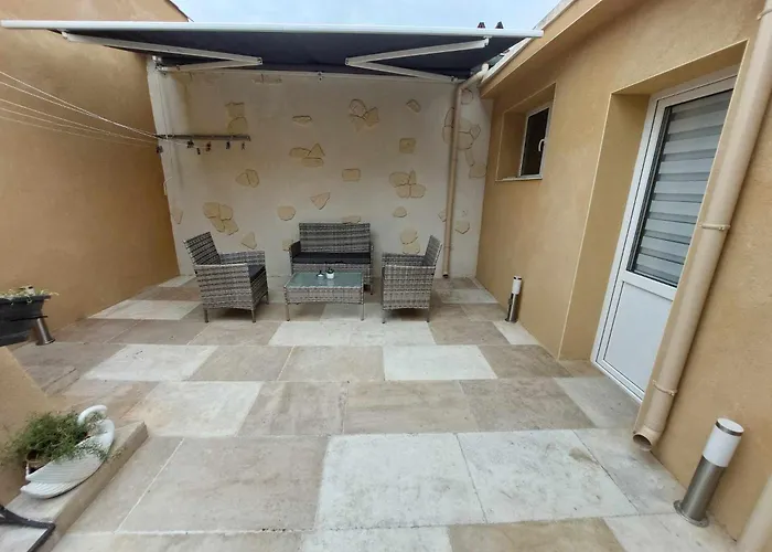 Charmant Appartement Avec Terrasse